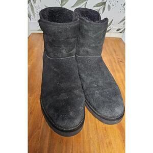 UGG Boots Black Womens Size 8 Winter Boots